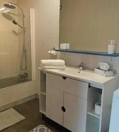 T2 Centre Ville, Soulages, Amphitheatre - Wifi Clim Balcon Parking * Rodez