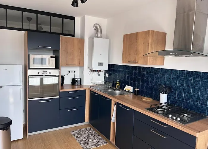 Lejlighed T2 Centre Ville, Soulages, Amphitheatre - Wifi Clim Balcon Parking *