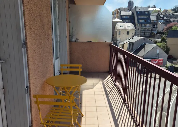 T2 Centre Ville, Soulages, Amphitheatre - Wifi Clim Balcon Parking Rodez